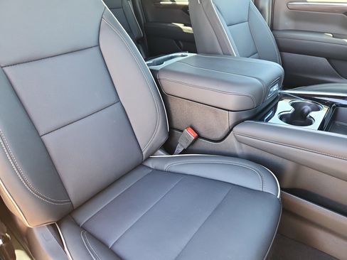 New 2026 Chevrolet Suburban Premier w/ Sun And Tow Package AWD/4WD image 12