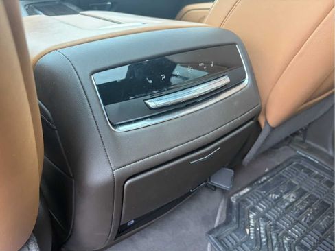 Certified 2022 Cadillac Escalade Sport w/ Touring Package AWD/4WD image 28