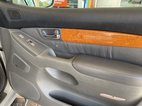 Used 2007 Lexus GX 470 AWD/4WD image 36