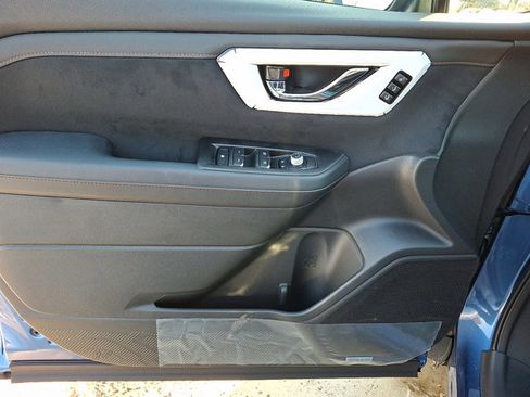 New 2026 Subaru Forester Touring image 9