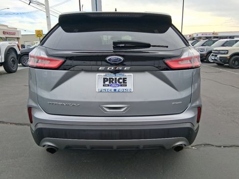 Used 2024 Ford Edge Titanium image 4