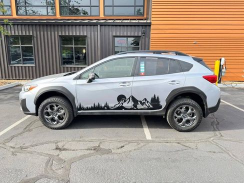 Used 2021 Subaru Crosstrek 2.5i Sport w/ Moonroof Package AWD/4WD image 2