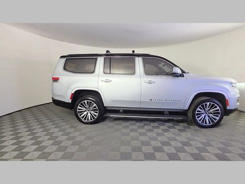 Used 2022 Jeep Grand Wagoneer Series III AWD/4WD image 34