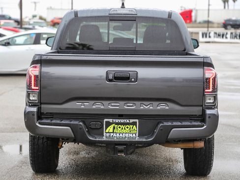 Used 2020 Toyota Tacoma TRD Off-Road w/ Technology Package image 7