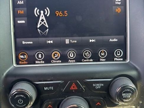 Used 2018 Jeep Grand Cherokee Altitude AWD/4WD image 14