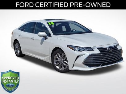 Used 2019 Toyota Avalon XLE w/ Moonroof Package