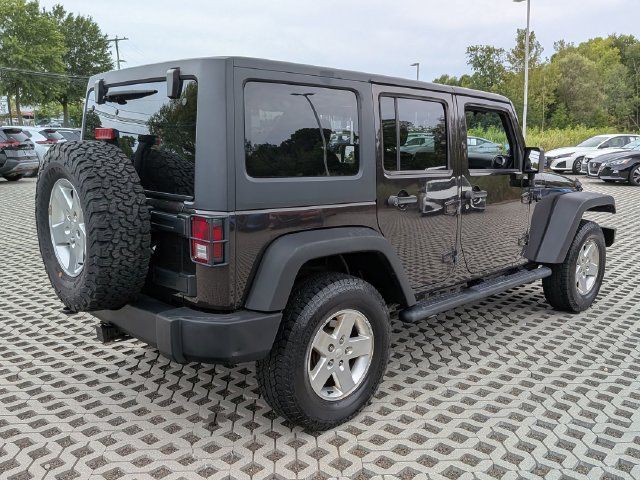 Used 2013 Jeep Wrangler Unlimited Sport AWD/4WD image 3