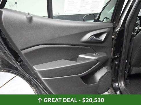 Used 2025 Chevrolet Trax LT image 26