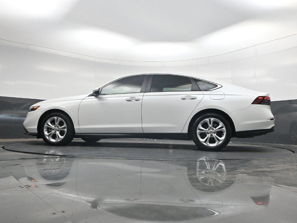 Certified 2025 Honda Accord LX image 29