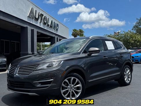 Used 2017 Lincoln MKC Select FWD image 1