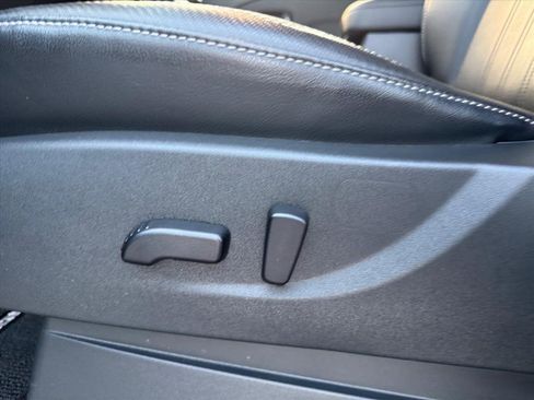 Certified 2024 Nissan Frontier SL w/ Technology Package image 14