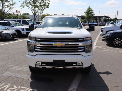 Used 2020 Chevrolet Silverado 3500 High Country w/ Z71 Off-Road Package AWD/4WD image 3