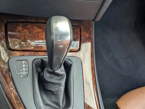 Used 2008 BMW 335i Convertible image 12