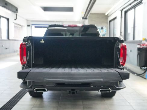 Used 2024 GMC Sierra 1500 Denali w/ Denali Reserve Package AWD/4WD image 40