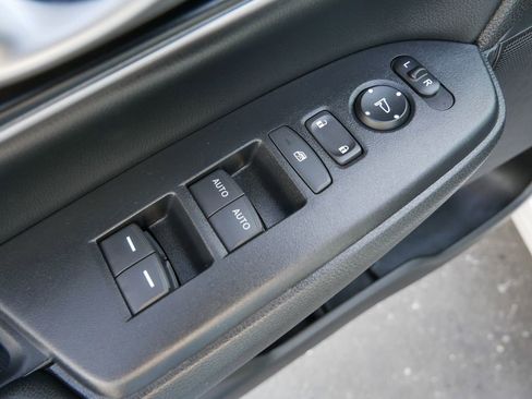 Used 2022 Honda CR-V Touring image 17