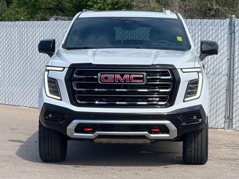 New 2026 GMC Yukon XL AT4 w/ AT4 Premium Plus Package AWD/4WD image 6