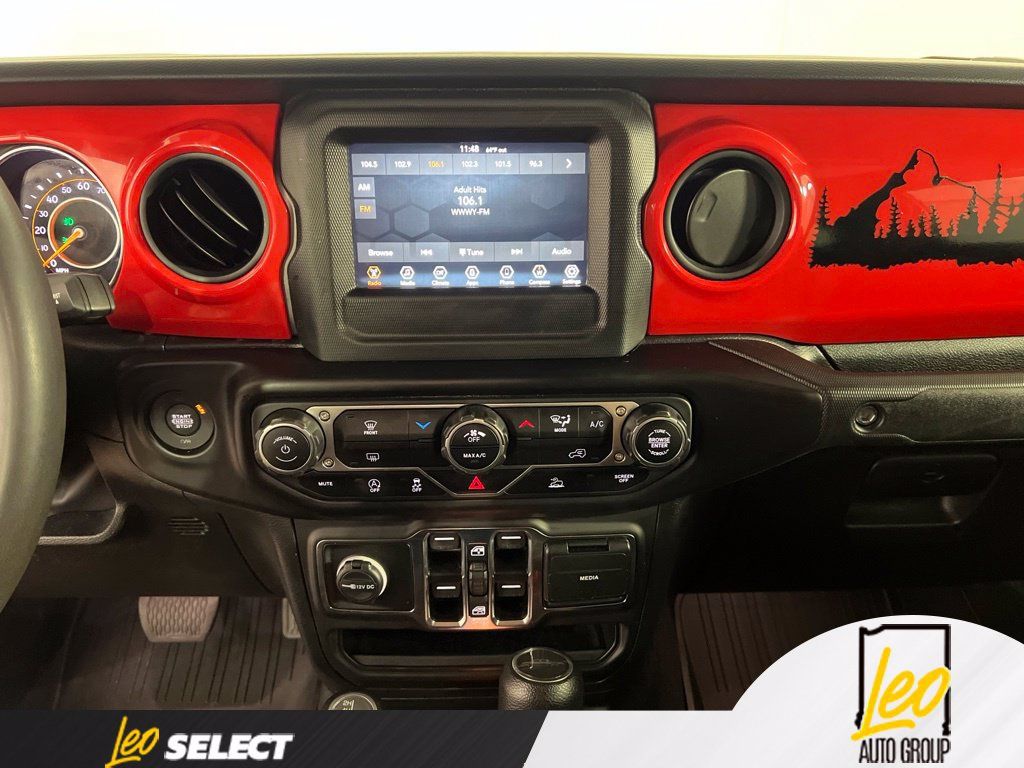 Used 2023 Jeep Gladiator Sport AWD/4WD image 25