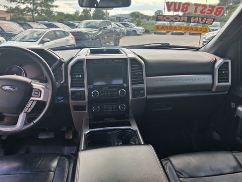 Used 2019 Ford F250 Lariat w/ Lariat Ultimate Package AWD/4WD image 6