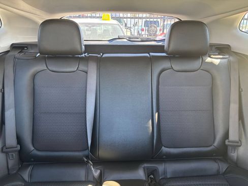 Used 2025 Chevrolet Trax LT w/ LT Convenience Package FWD image 34