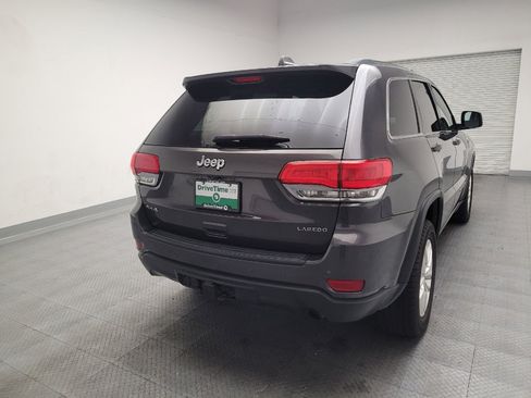 Used 2017 Jeep Grand Cherokee Laredo w/ Quick Order Package 23E AWD/4WD image 7
