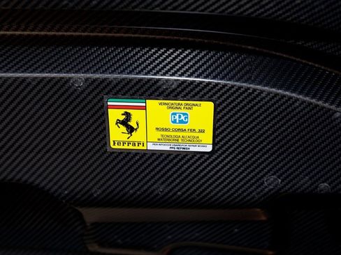 Used 2023 Ferrari SF90 Spider image 43