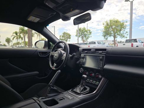 Used 2023 Toyota GR86 w/ ALL Weather Mat Package (TMS) RWD image 11