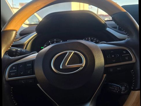 Used 2020 Lexus RX 350L Premium w/ Premium Package image 20