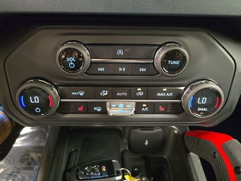 New 2026 Ford Bronco Heritage Edition AWD/4WD image 31