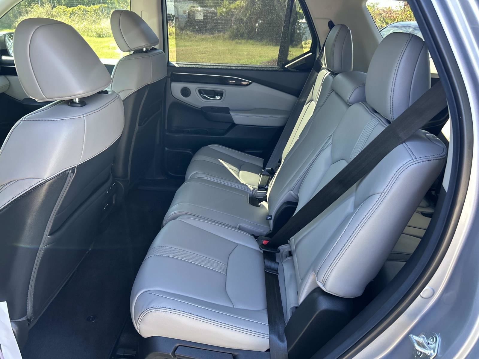 Used 2025 Honda Pilot EX-L image 26