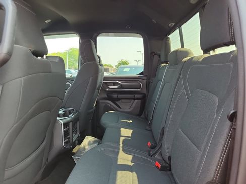 Used 2022 RAM 1500 Big Horn AWD/4WD image 14