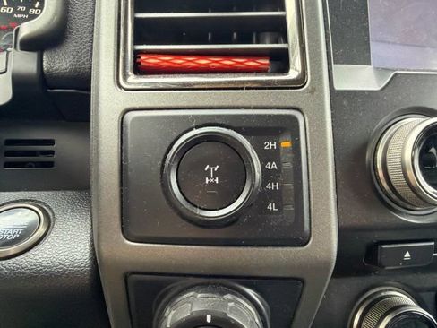 Used 2018 Ford F150 Raptor w/ Equipment Group 802A Luxury AWD/4WD image 32