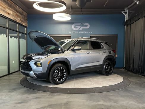 Used 2023 Chevrolet TrailBlazer LT AWD/4WD image 24