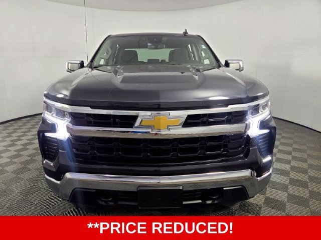 Used 2023 Chevrolet Silverado 1500 LT AWD/4WD image 2