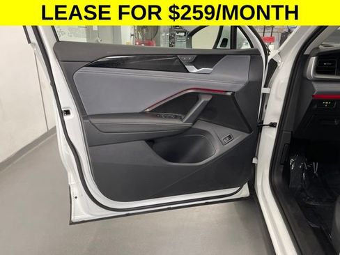 Used 2026 Volkswagen Tiguan SE AWD/4WD image 26