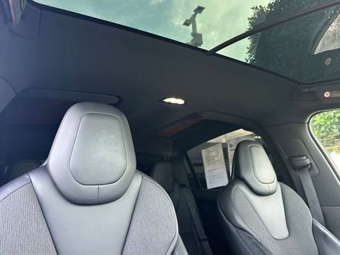 Used 2018 Tesla Model X 75D image 19