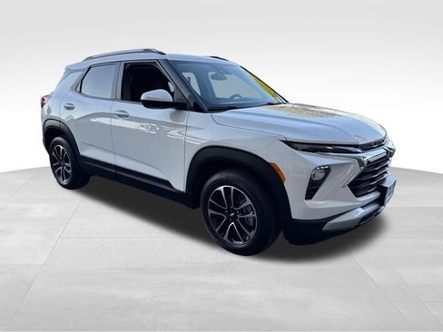 Certified 2025 Chevrolet TrailBlazer LT FWD image 7
