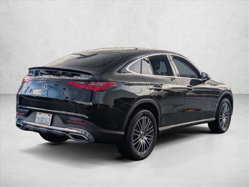 Certified 2025 Mercedes-Benz GLC 300 4MATIC image 5