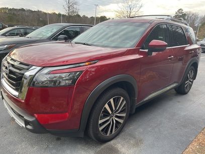 Used 2025 Nissan Pathfinder Platinum