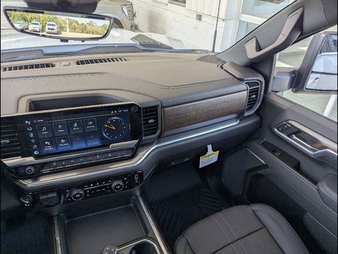 New 2026 Chevrolet Silverado 2500 High Country w/ Technology Package AWD/4WD image 22