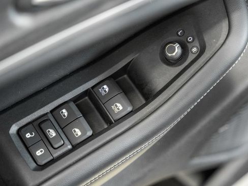 Certified 2023 Jeep Grand Cherokee Limited AWD/4WD image 42