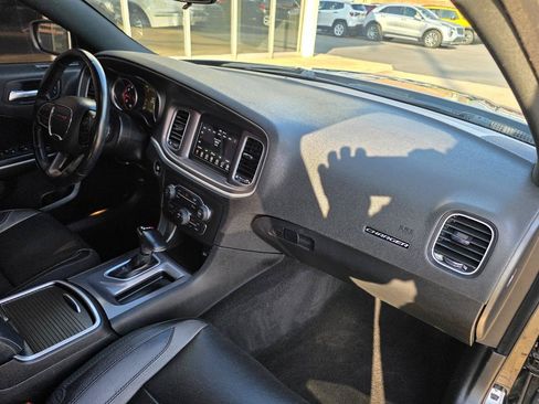 Used 2022 Dodge Charger SXT w/ Leather Interior Group RWD image 18