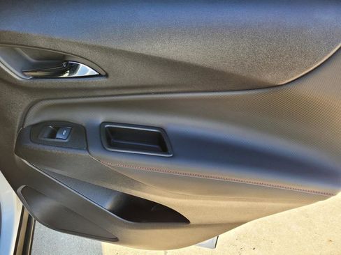 Used 2024 Chevrolet Equinox RS image 11