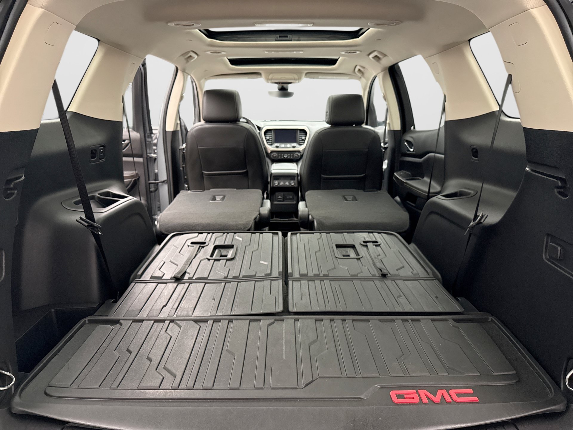 Used 2023 GMC Acadia Denali w/ Denali Ultimate Package FWD image 26