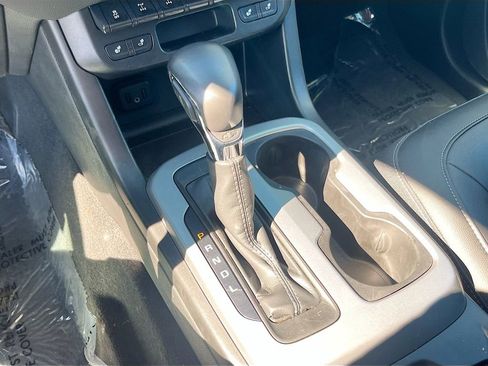 Used 2022 Chevrolet Colorado ZR2 w/ ZR2 Dusk Special Edition image 16