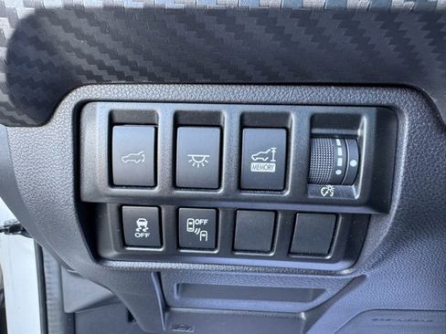 Used 2022 Subaru Ascent Onyx Edition image 17