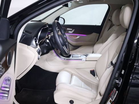 Used 2022 Mercedes-Benz GLC 300 4MATIC image 42