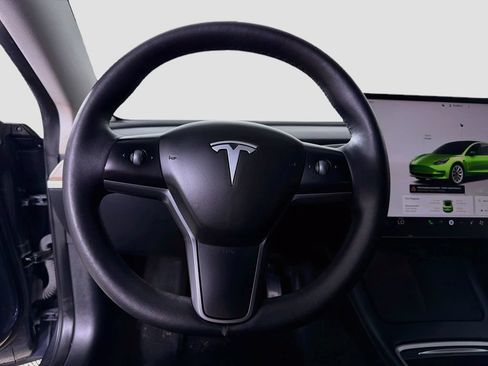 Used 2023 Tesla Model 3 Standard Range RWD image 14