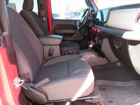 Certified 2024 Jeep Wrangler Sport AWD/4WD image 10