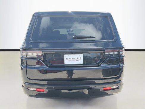 Used 2022 Jeep Grand Wagoneer Series I w/ Flexible Seating Group image 5