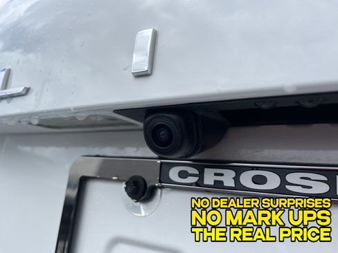 Used 2023 Hyundai Palisade SEL FWD image 4